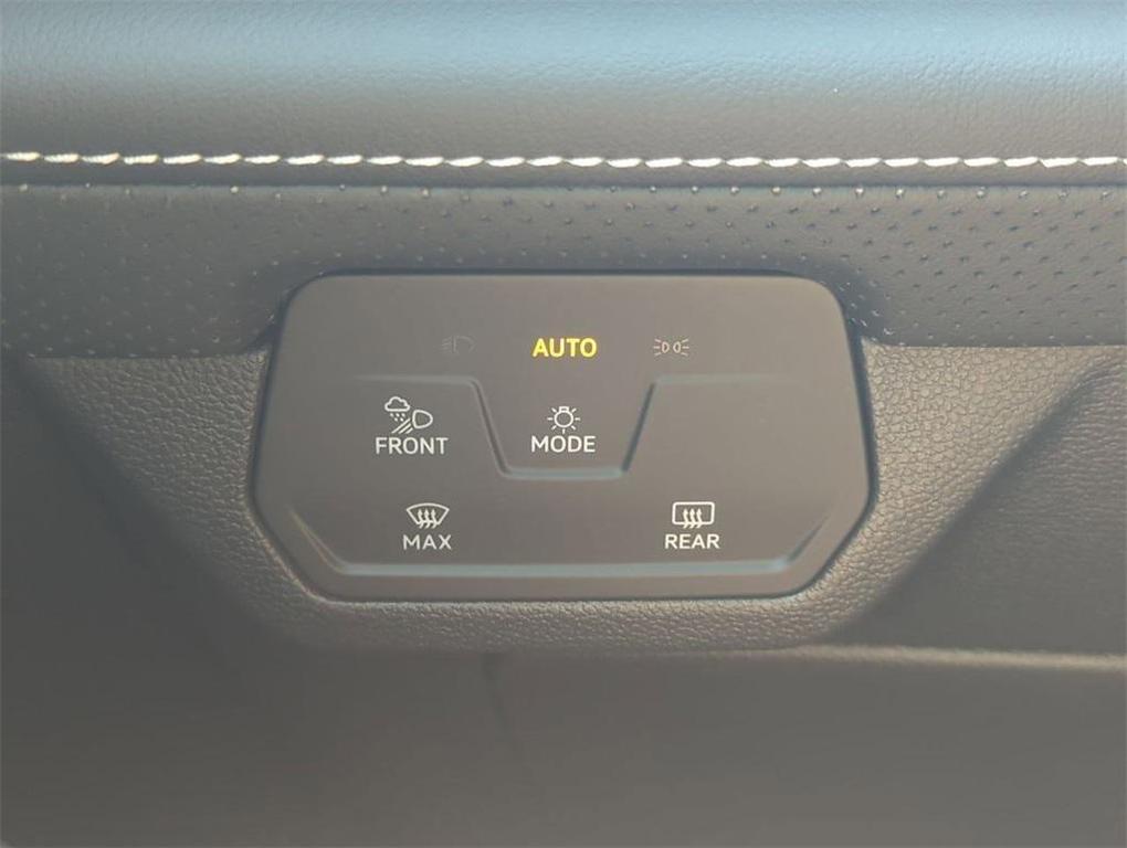 new 2025 Volkswagen Atlas car, priced at $50,604