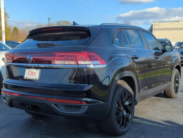 new 2025 Volkswagen Atlas Cross Sport car, priced at $45,603