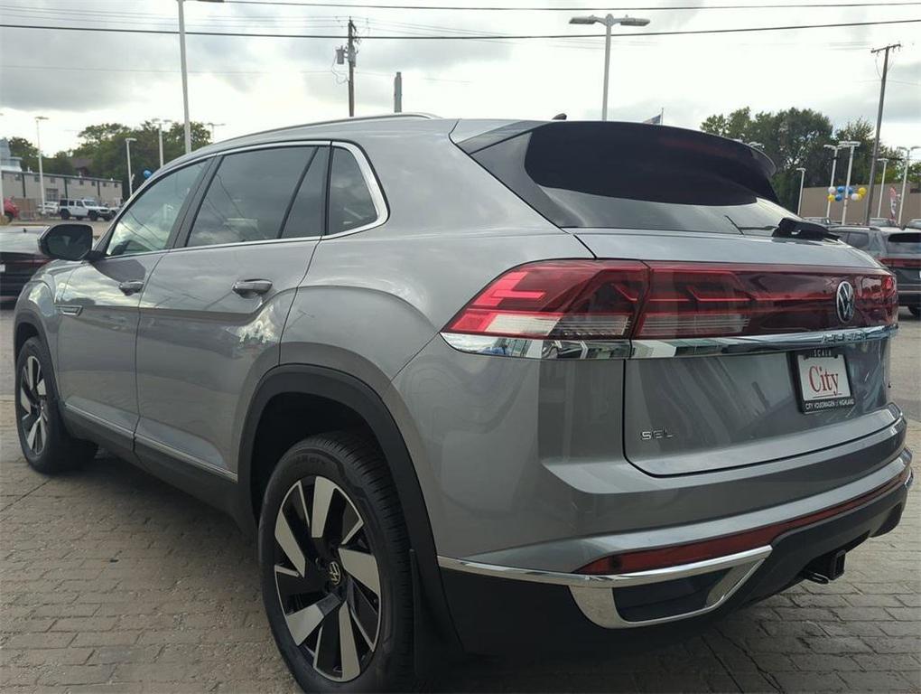 new 2026 Volkswagen Atlas Cross Sport car, priced at $51,421