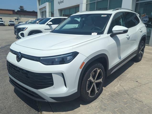 new 2025 Volkswagen Tiguan car, priced at $36,034