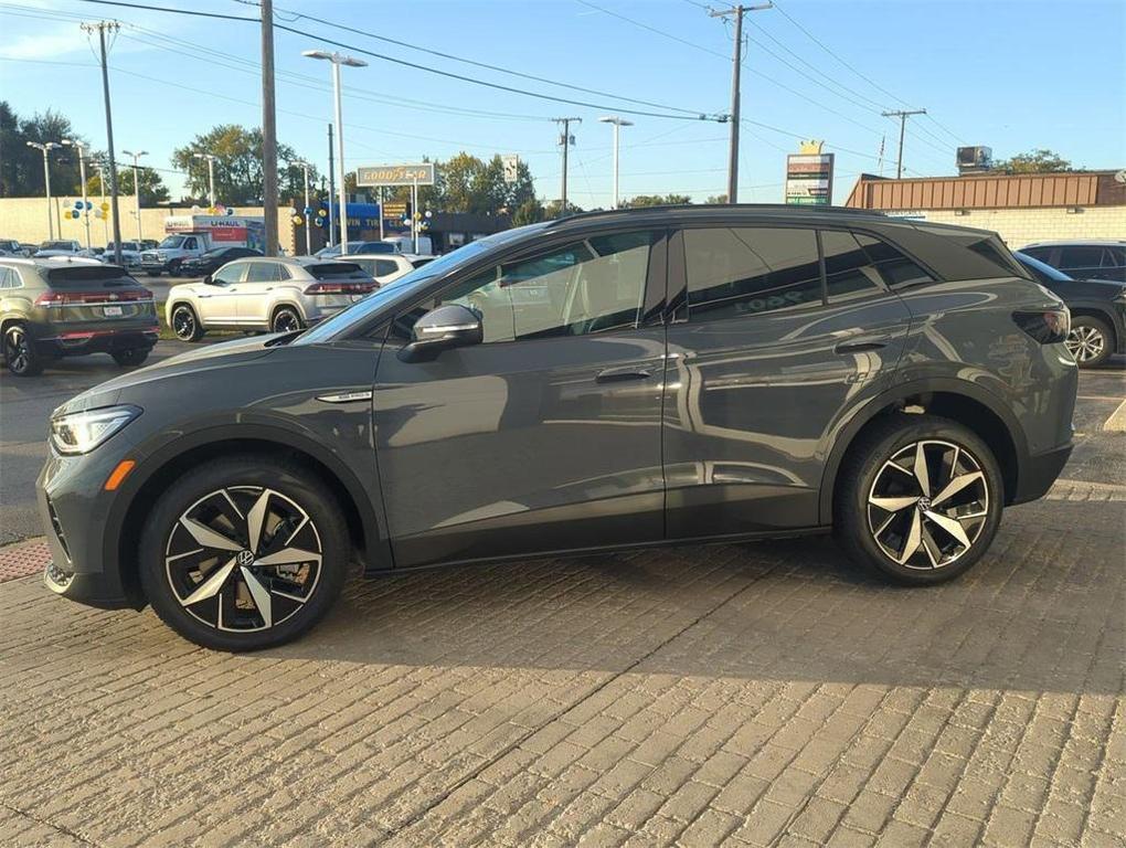 new 2025 Volkswagen ID.4 car, priced at $49,442