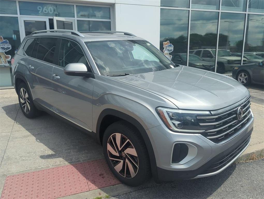 new 2025 Volkswagen Atlas car, priced at $44,328
