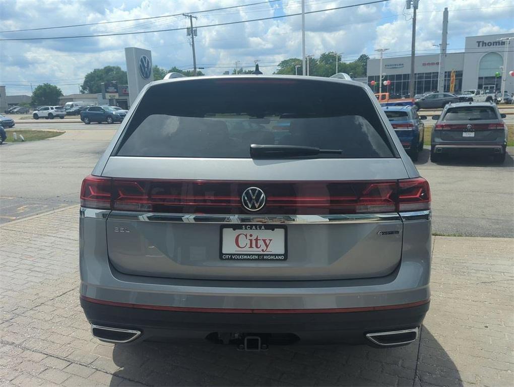 new 2025 Volkswagen Atlas car, priced at $44,328