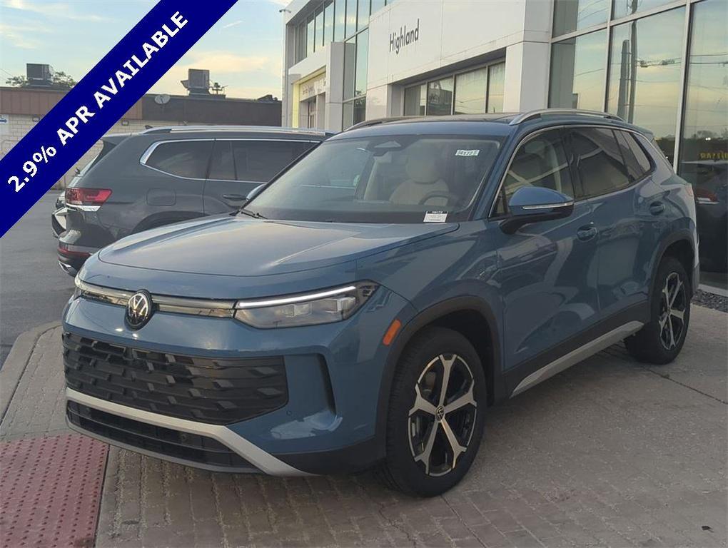 new 2025 Volkswagen Tiguan car, priced at $35,707