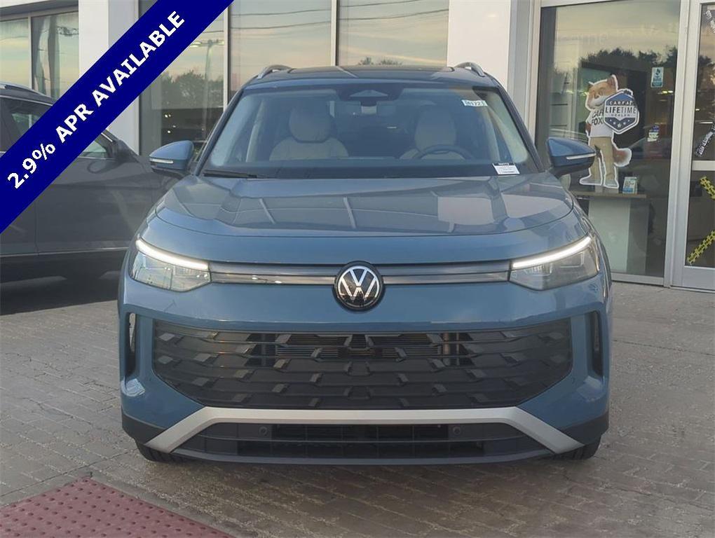 new 2025 Volkswagen Tiguan car, priced at $35,707
