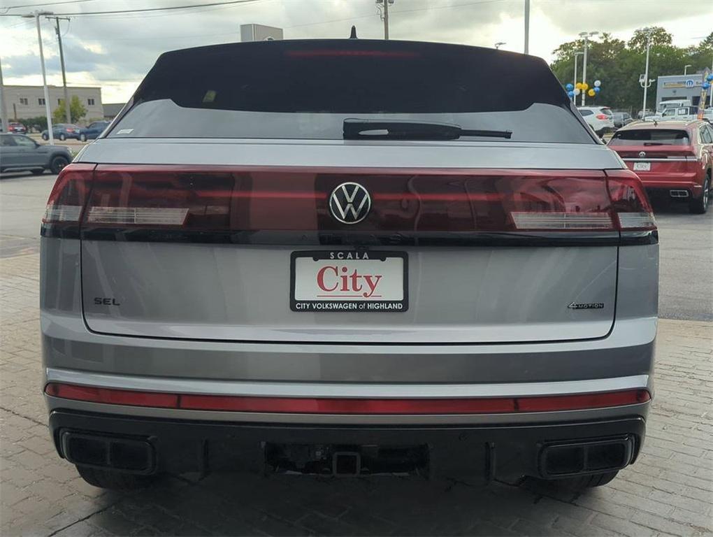 new 2026 Volkswagen Atlas Cross Sport car, priced at $52,871