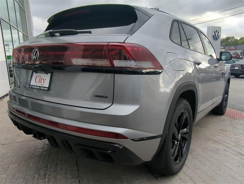 new 2026 Volkswagen Atlas Cross Sport car, priced at $52,871