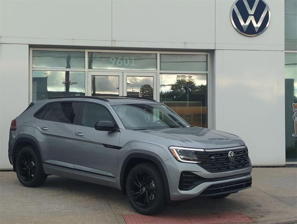 new 2026 Volkswagen Atlas Cross Sport car, priced at $52,871