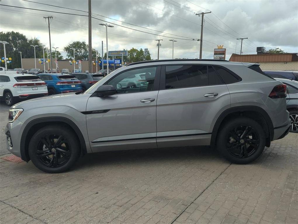 new 2026 Volkswagen Atlas Cross Sport car, priced at $52,871