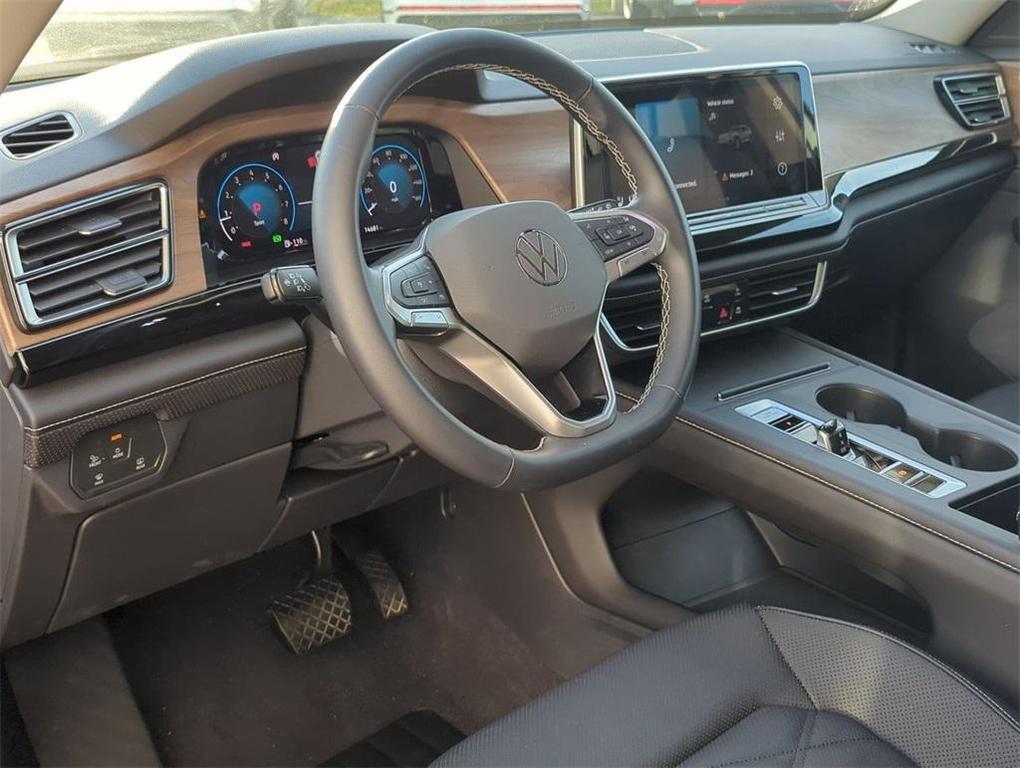 used 2024 Volkswagen Atlas car, priced at $32,279