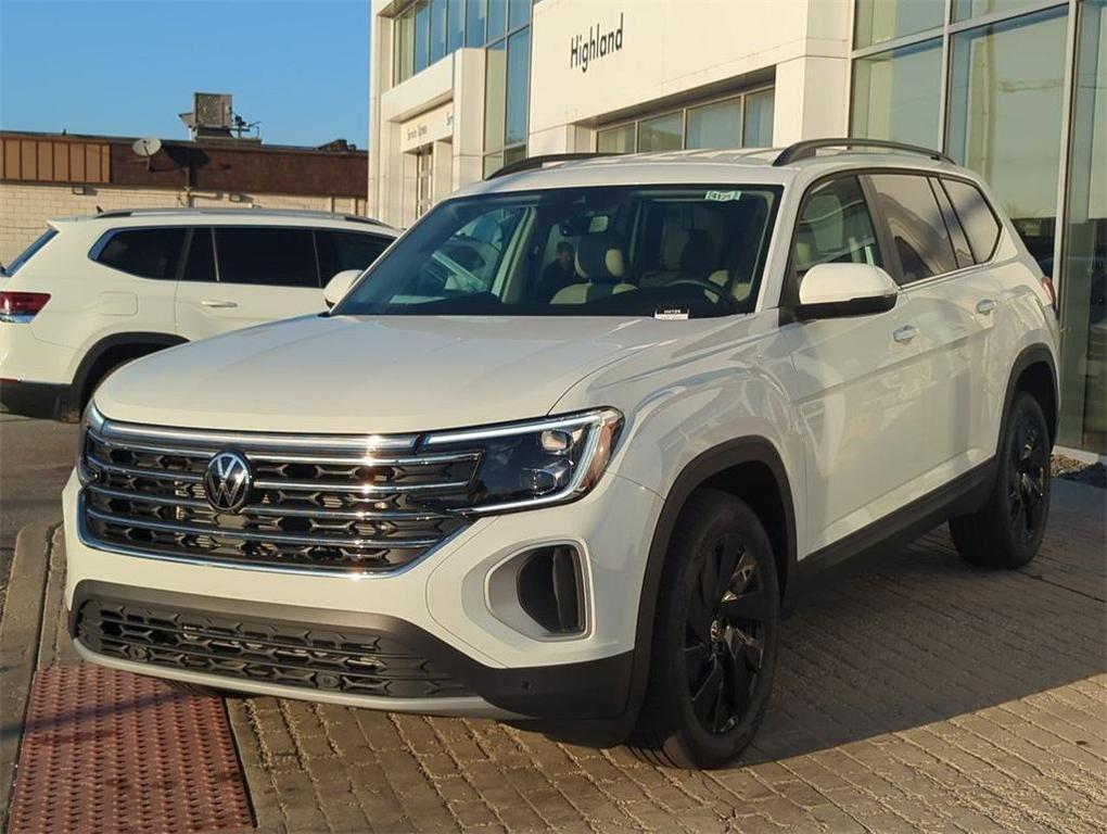 new 2025 Volkswagen Atlas car, priced at $40,246