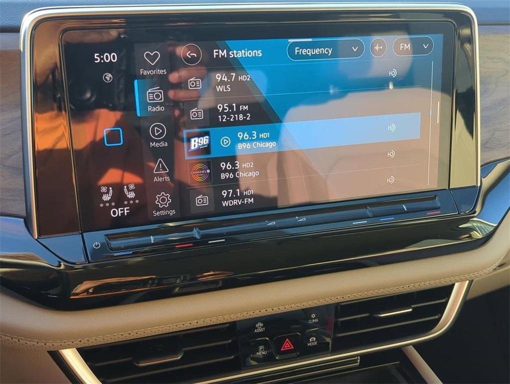 new 2025 Volkswagen Atlas car, priced at $40,246