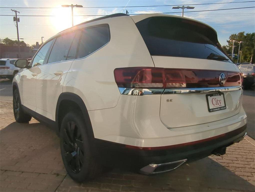 new 2025 Volkswagen Atlas car, priced at $40,246