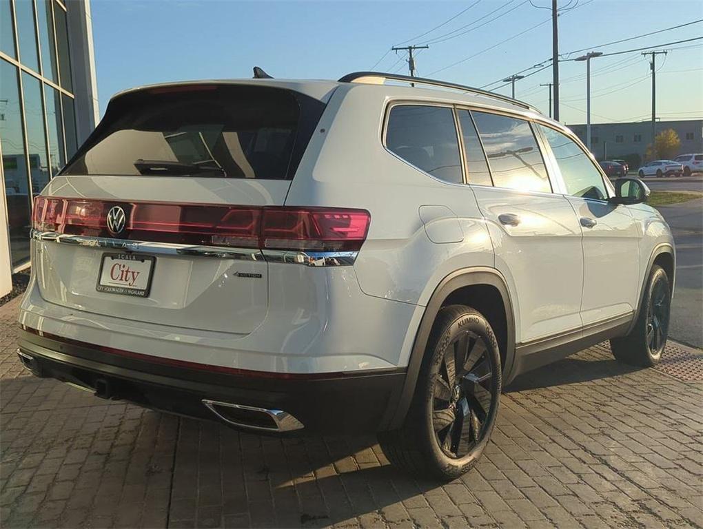 new 2025 Volkswagen Atlas car, priced at $40,246