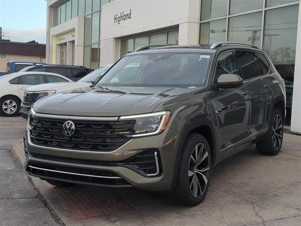 new 2026 Volkswagen Atlas car, priced at $56,331
