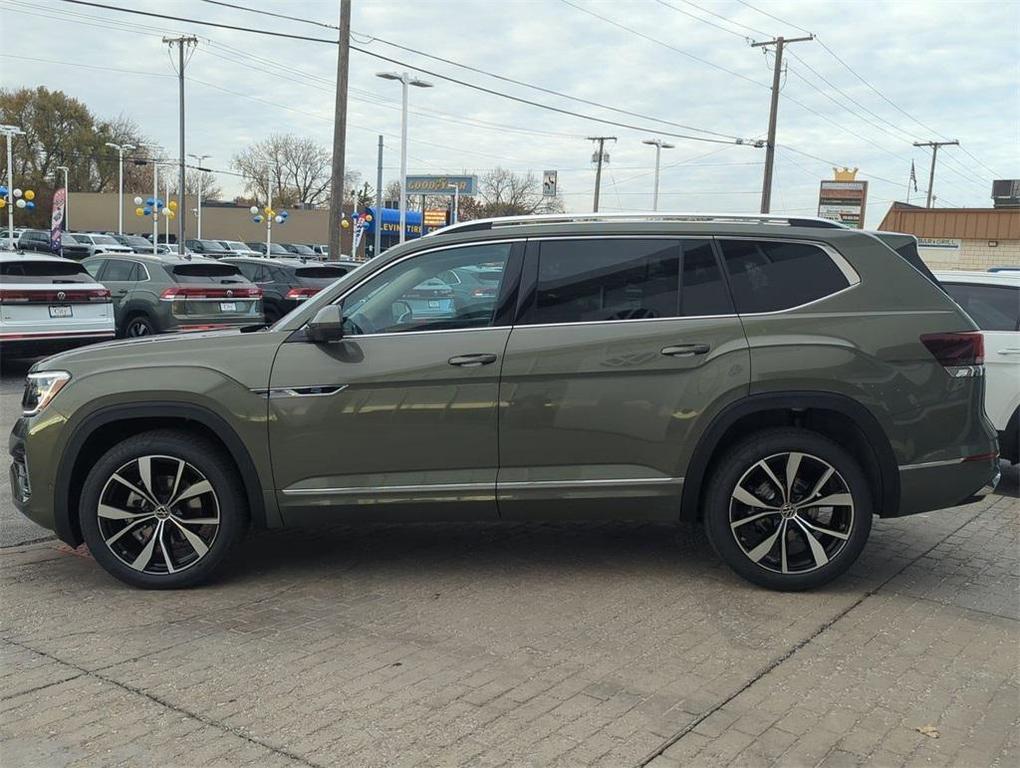 new 2026 Volkswagen Atlas car, priced at $56,331