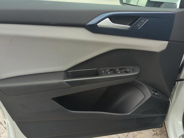 used 2022 Volkswagen Taos car, priced at $22,250