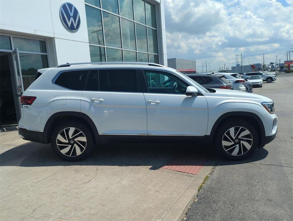 new 2025 Volkswagen Atlas car, priced at $46,752