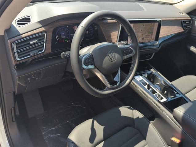 new 2025 Volkswagen Atlas car, priced at $48,252