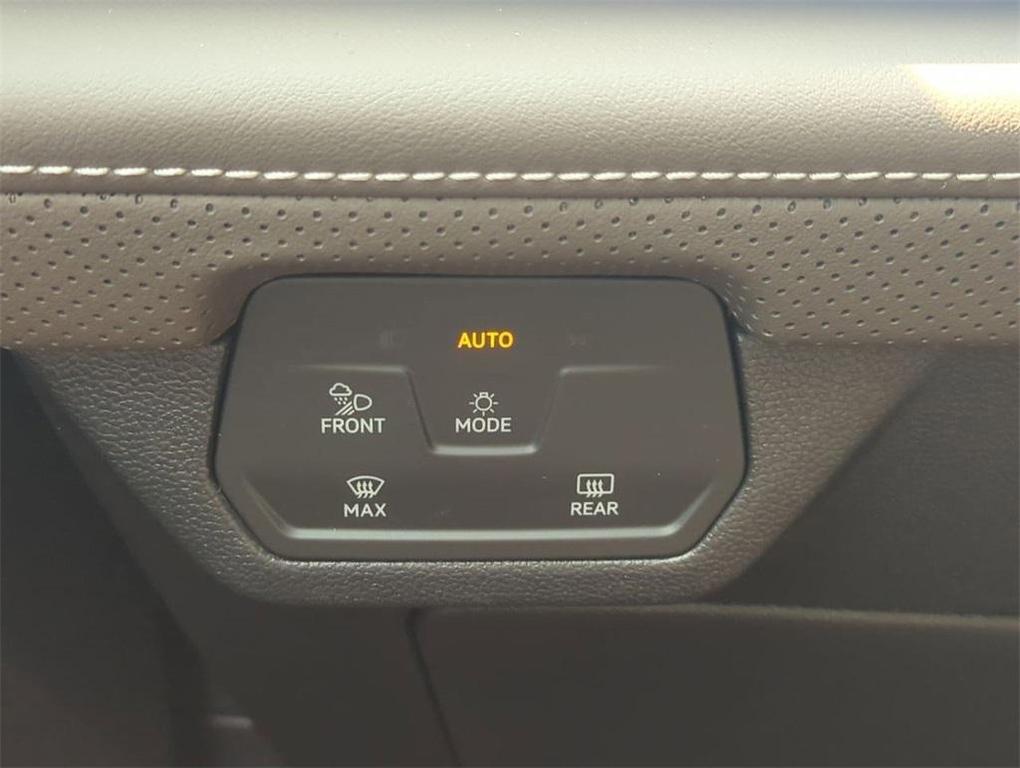 new 2025 Volkswagen Atlas car, priced at $44,399