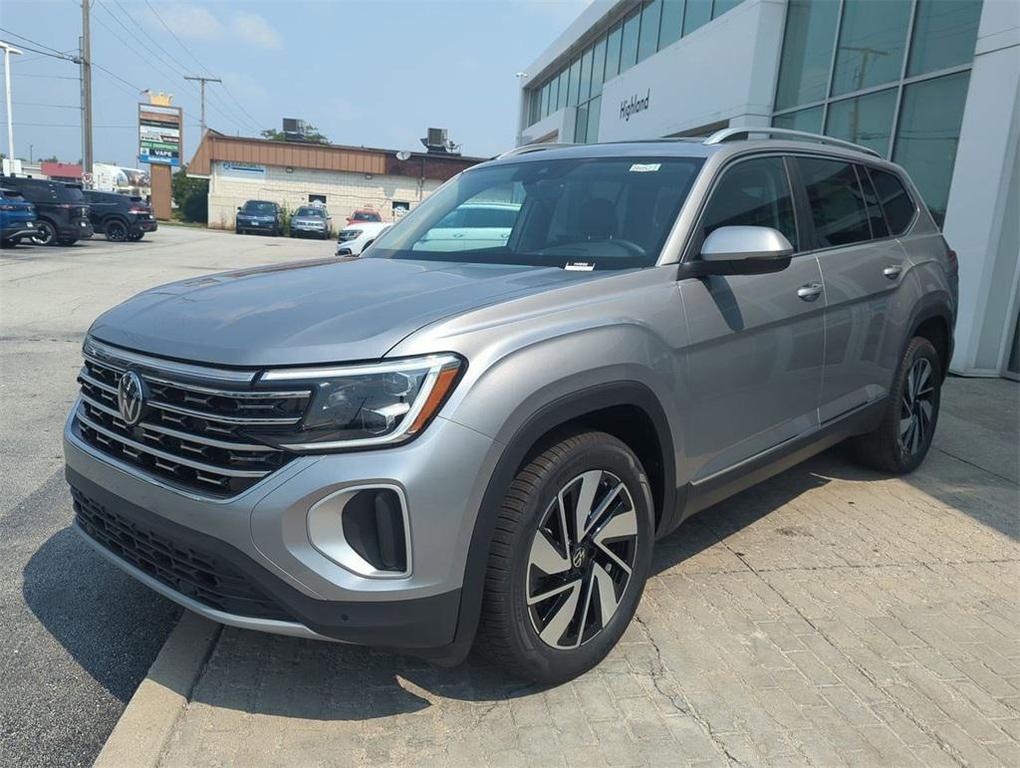 new 2025 Volkswagen Atlas car, priced at $44,399