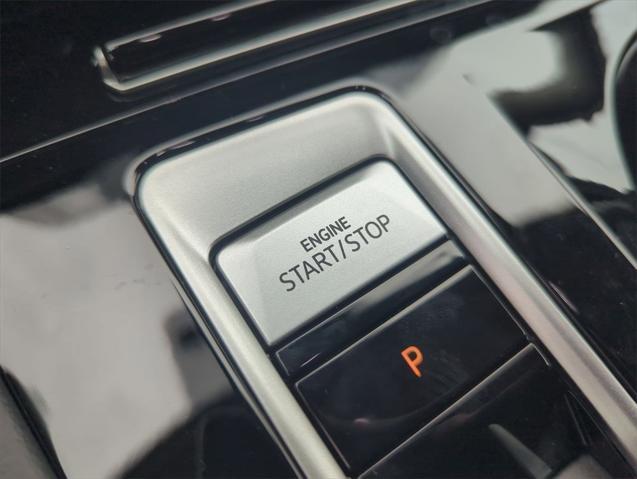 new 2025 Volkswagen Atlas car, priced at $46,014