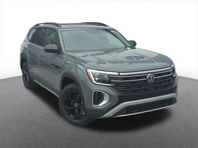 new 2025 Volkswagen Atlas car, priced at $46,014