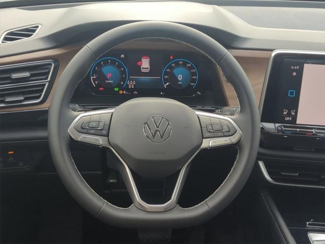 new 2025 Volkswagen Atlas car, priced at $42,604