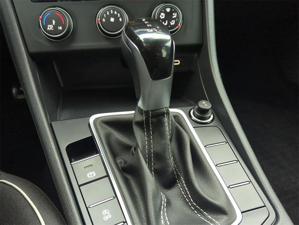 used 2024 Volkswagen Jetta car, priced at $17,990