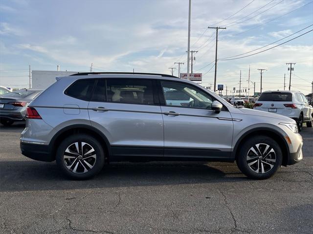 new 2024 Volkswagen Tiguan car, priced at $30,102