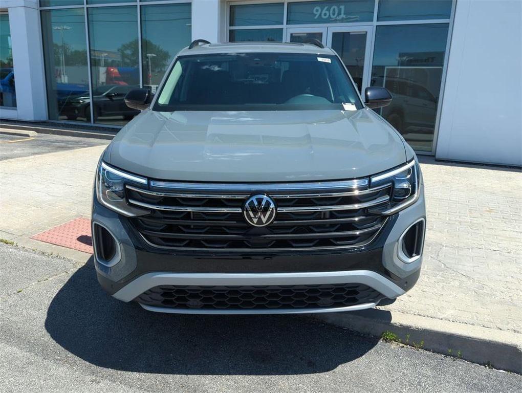 new 2025 Volkswagen Atlas car, priced at $44,939