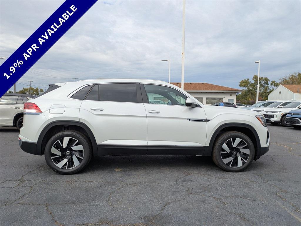 new 2025 Volkswagen Atlas Cross Sport car, priced at $44,026