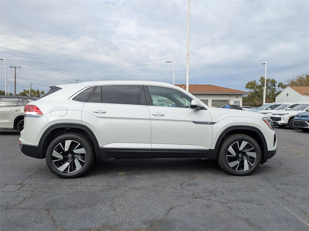 new 2025 Volkswagen Atlas Cross Sport car, priced at $44,526