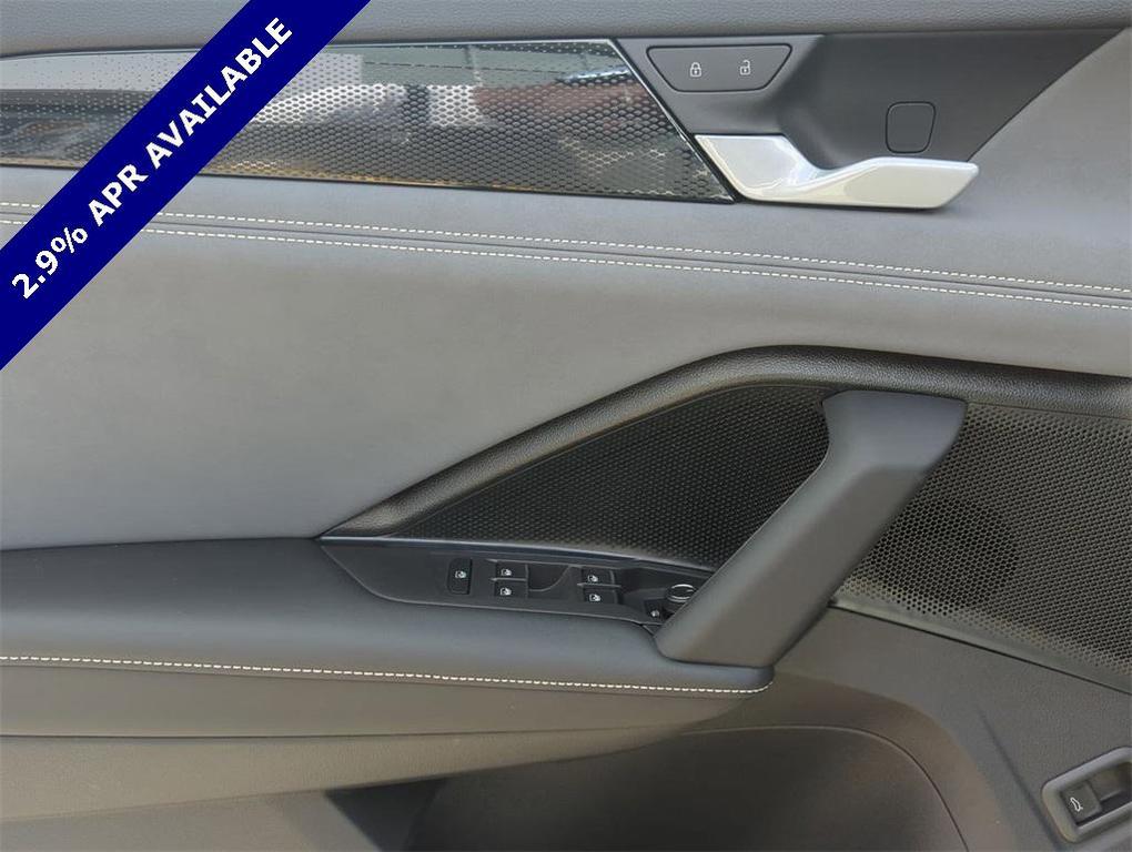 new 2025 Volkswagen Tiguan car, priced at $34,238