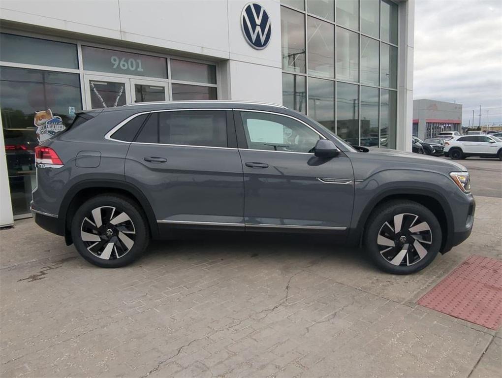 new 2026 Volkswagen Atlas Cross Sport car, priced at $51,133