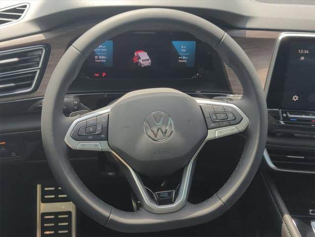 new 2025 Volkswagen Atlas car, priced at $51,911