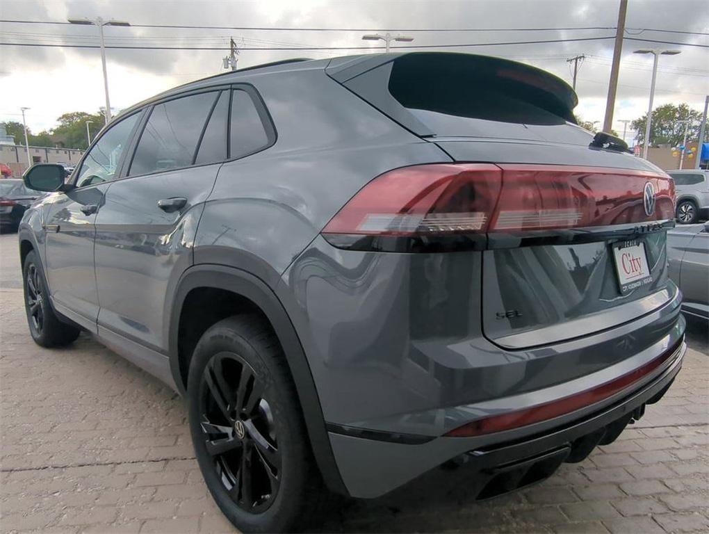 new 2026 Volkswagen Atlas Cross Sport car, priced at $53,133