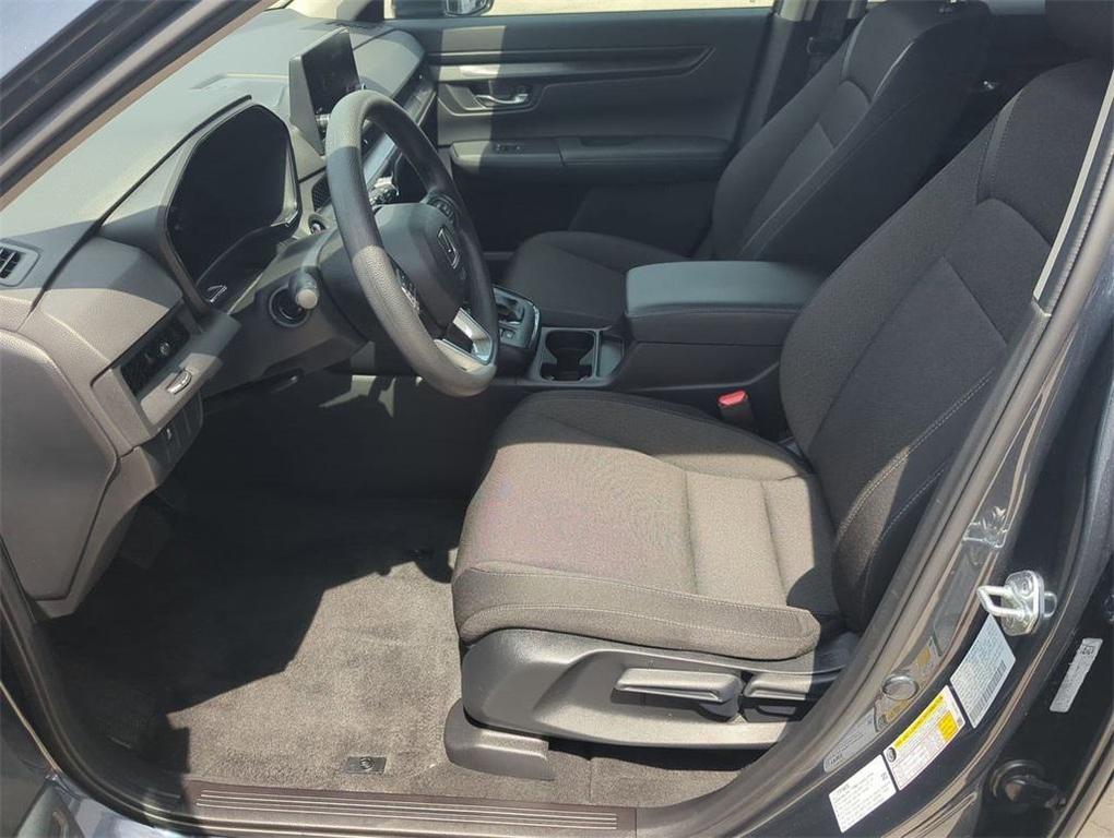used 2025 Honda CR-V car, priced at $29,000