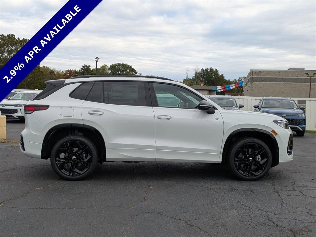 new 2025 Volkswagen Tiguan car, priced at $37,735