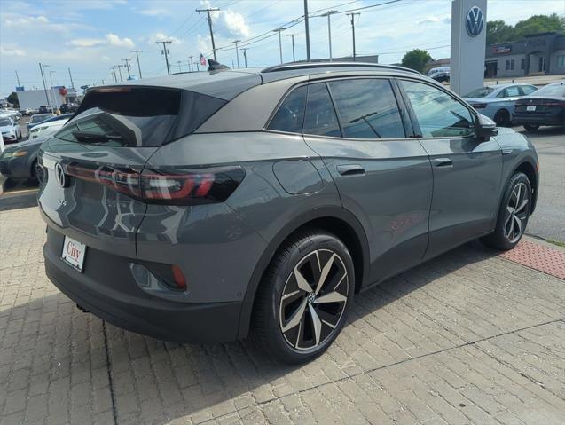 new 2025 Volkswagen ID.4 car, priced at $49,432