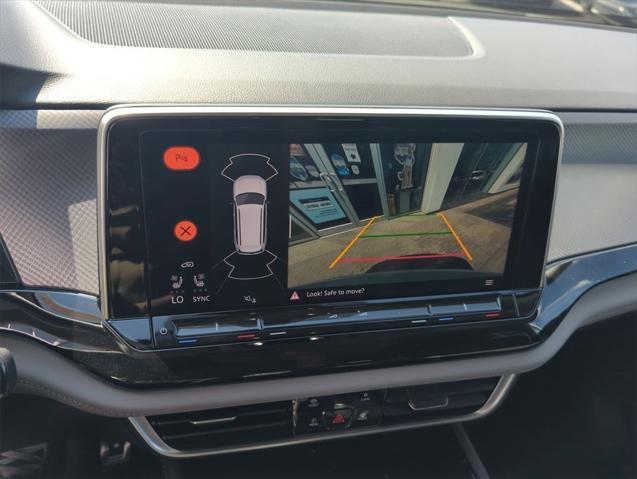 new 2025 Volkswagen Atlas car, priced at $45,577