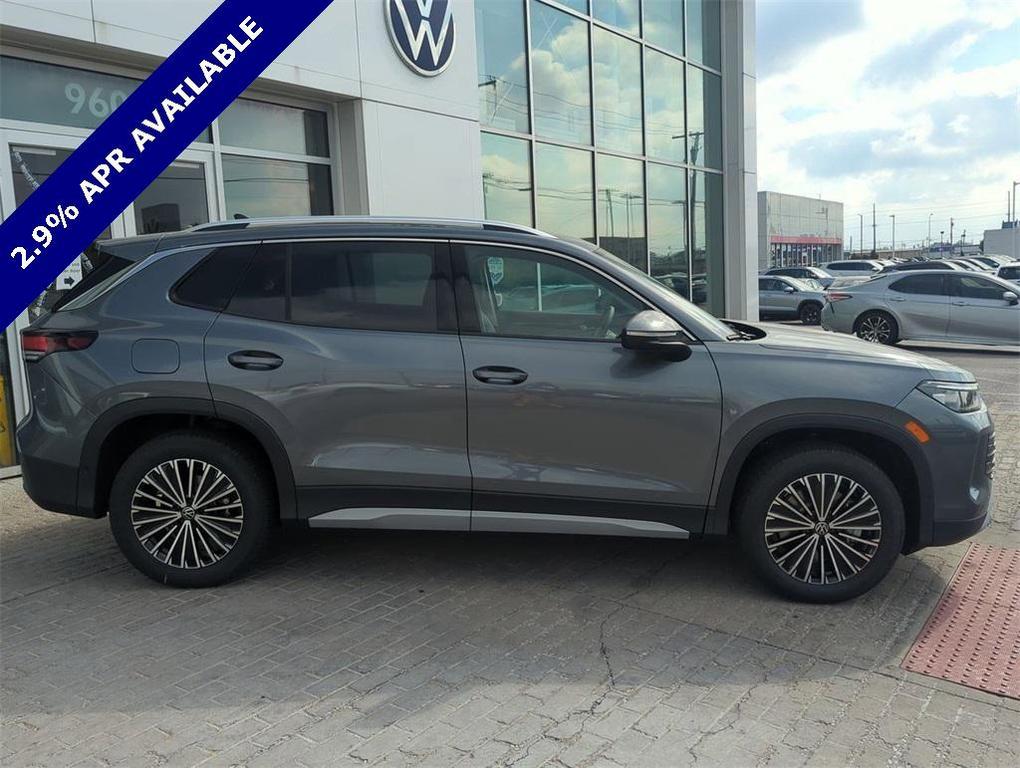 new 2025 Volkswagen Tiguan car, priced at $31,461