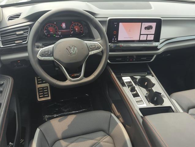 new 2025 Volkswagen Atlas car, priced at $47,014