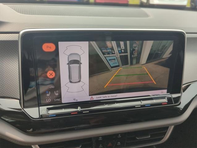 new 2025 Volkswagen Atlas car, priced at $47,014