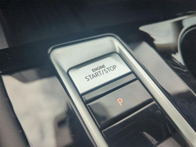 new 2025 Volkswagen Atlas car, priced at $45,404