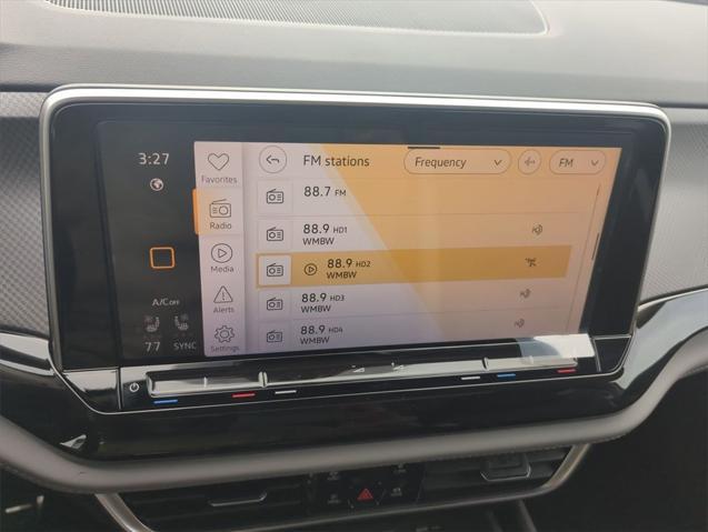 new 2025 Volkswagen Atlas car, priced at $44,904
