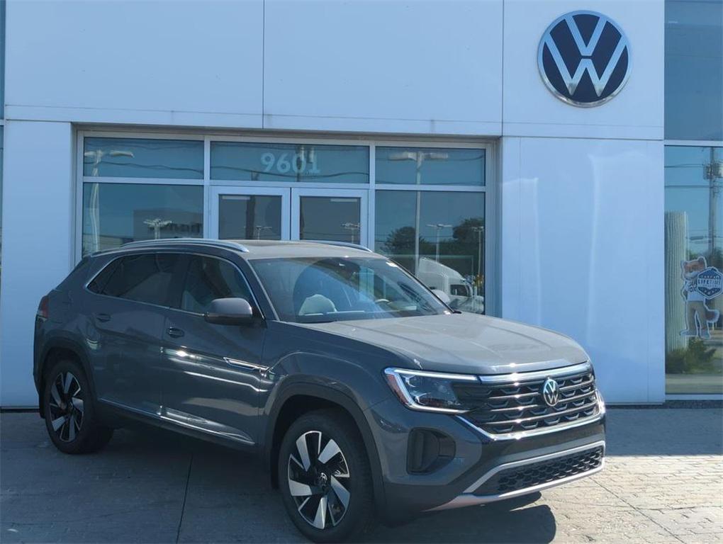 new 2026 Volkswagen Atlas Cross Sport car, priced at $51,376