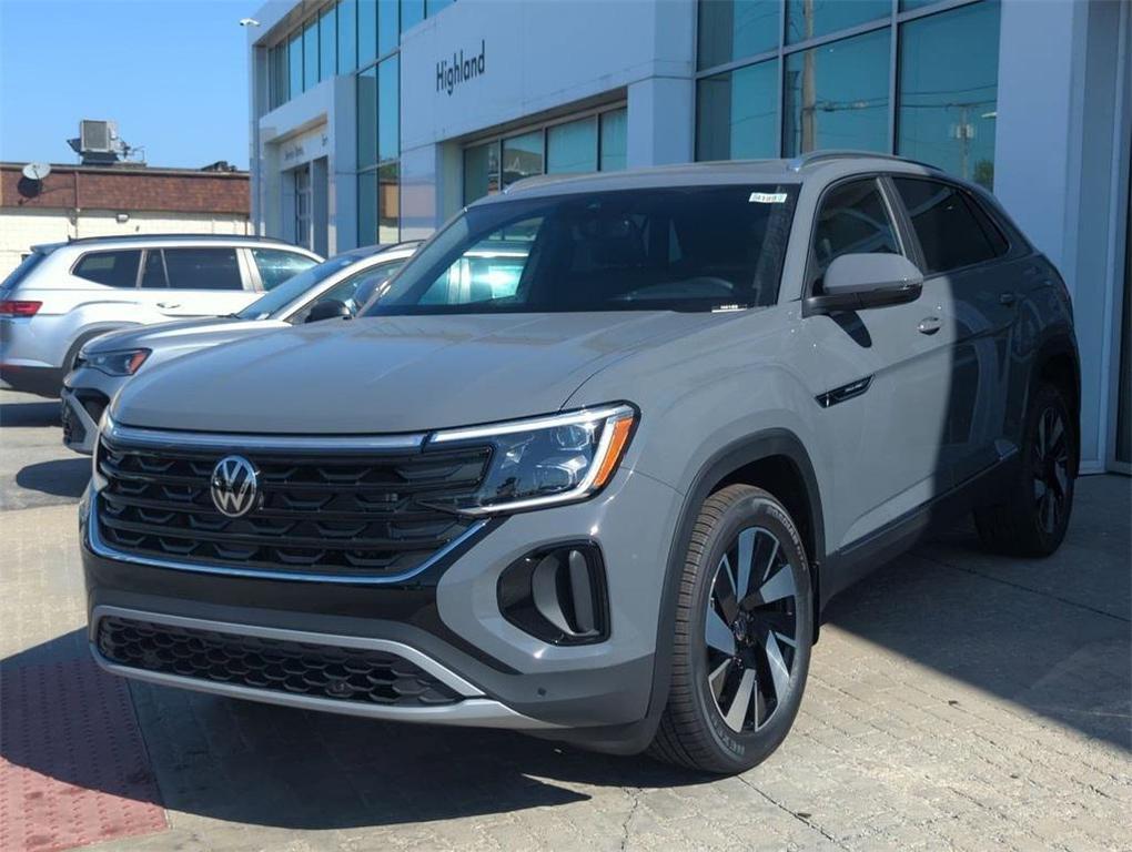 new 2026 Volkswagen Atlas Cross Sport car, priced at $51,376