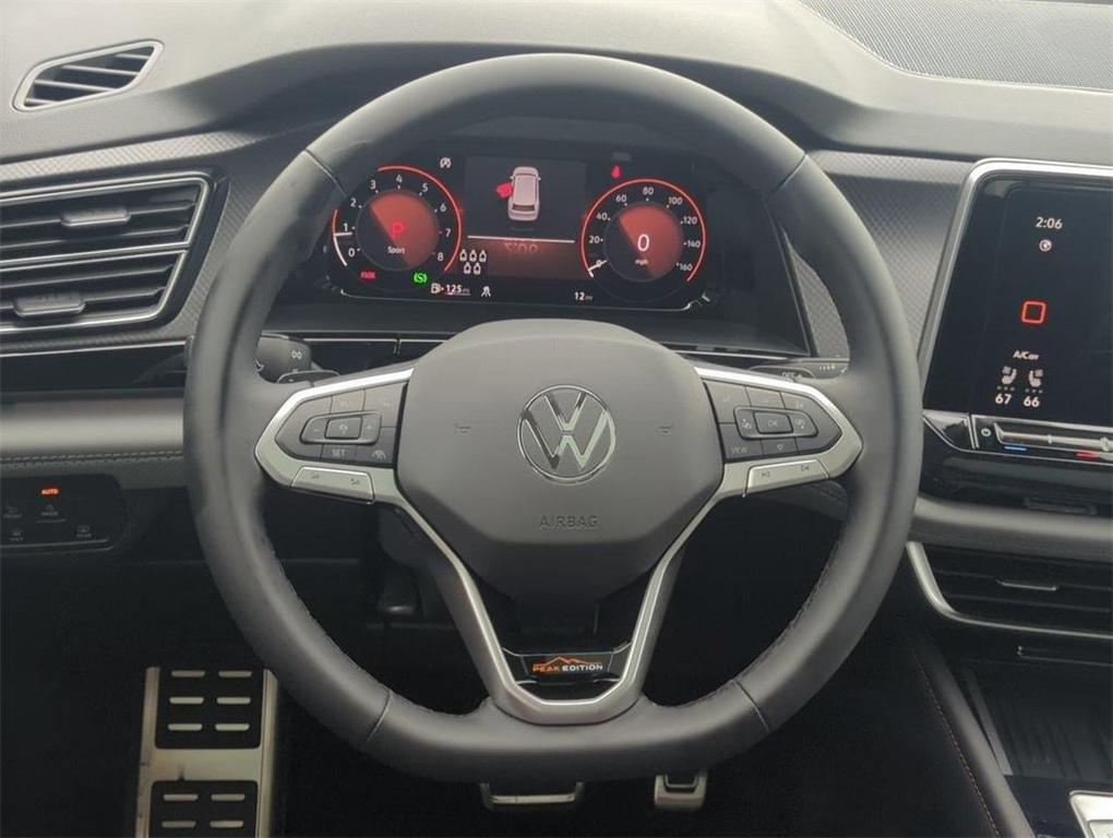 new 2025 Volkswagen Atlas car, priced at $44,097