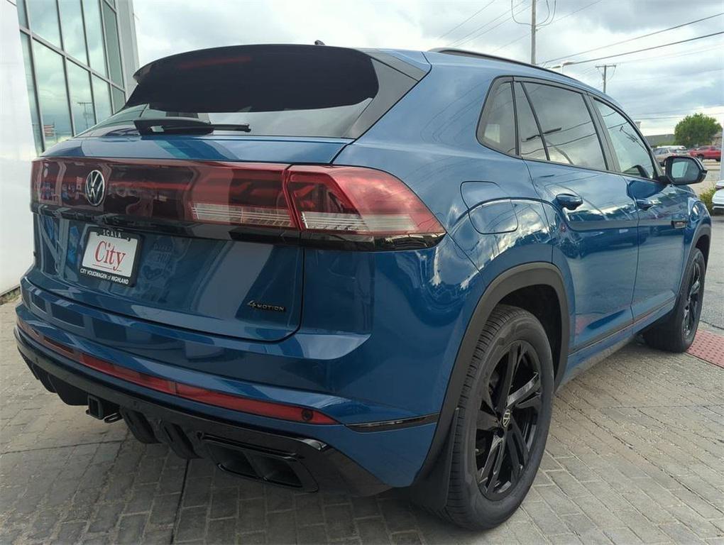 new 2026 Volkswagen Atlas Cross Sport car, priced at $53,371